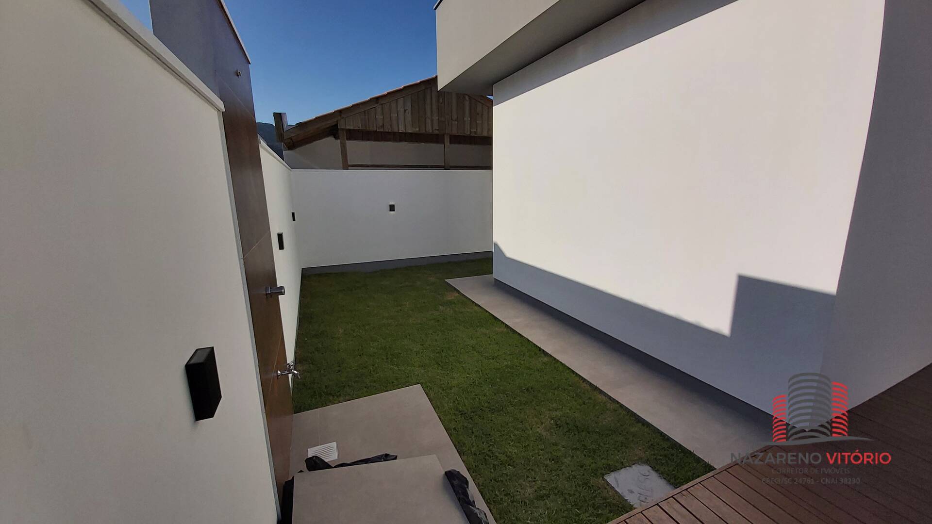 Casa à venda com 3 quartos, 106m² - Foto 4