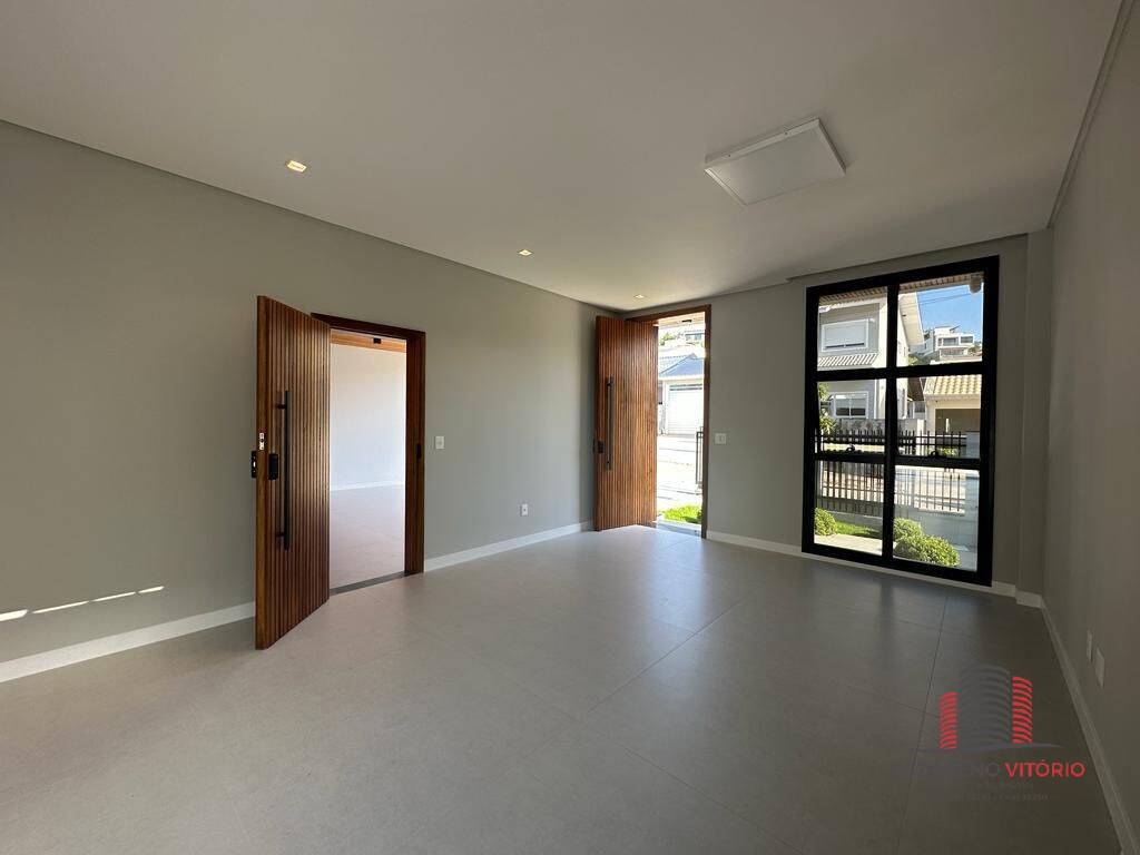 Casa à venda com 3 quartos, 173m² - Foto 9