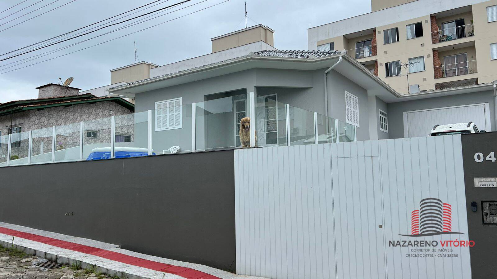 Casa à venda com 3 quartos, 200m² - Foto 2