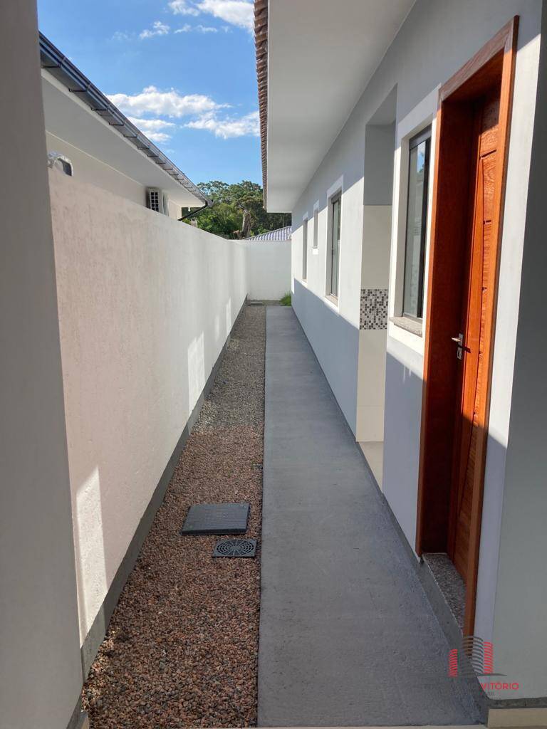 Casa à venda com 3 quartos, 95m² - Foto 11