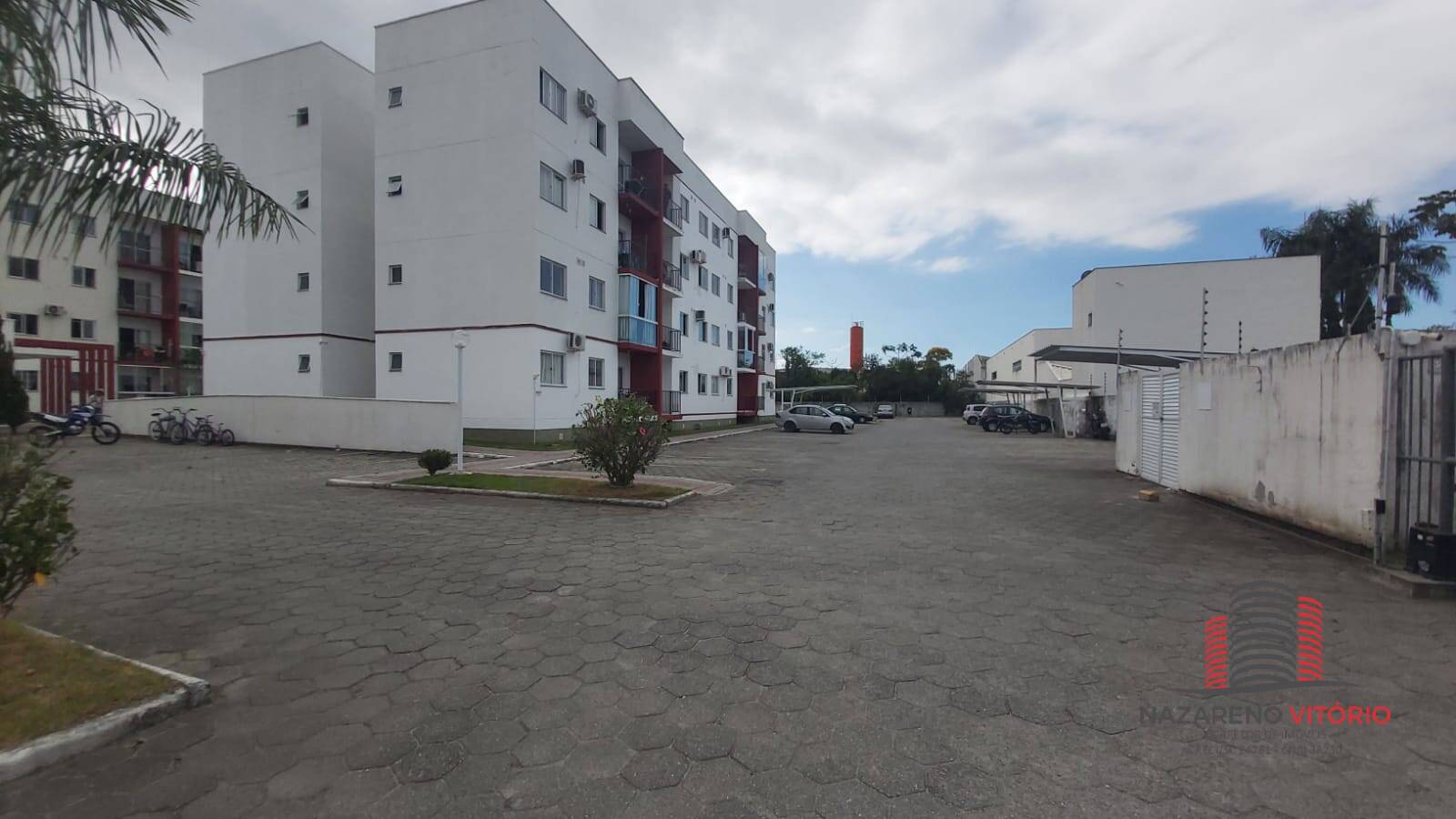 Apartamento à venda com 2 quartos, 60m² - Foto 2