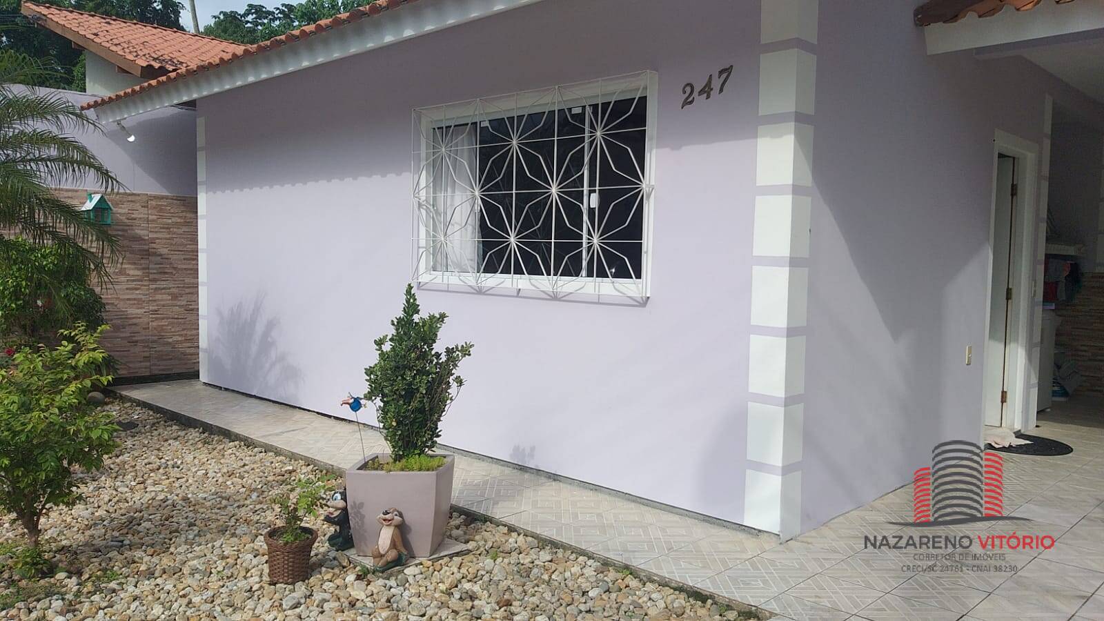 Casa à venda com 2 quartos, 70m² - Foto 1